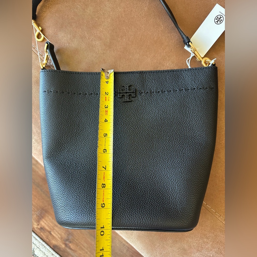 Tory Burch McGraw Bucket Bag - Picture 12 of 14